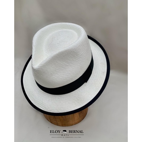 Promoción, hasta agotar stock, sombreros de paja toquilla en $25,50